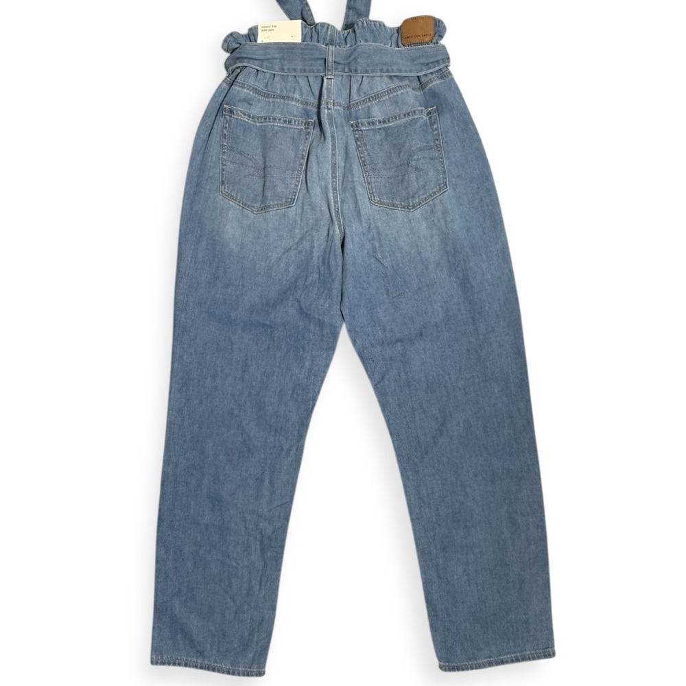 American Eagle Highest Rise Mom Jeans with a paperbag waist and tie belt Size 8 - Picture 5 of 9